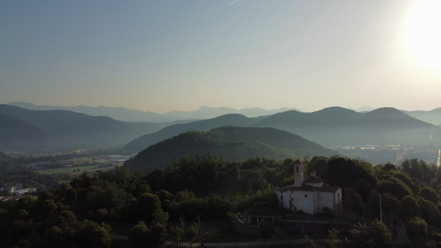 Boira sobre els turons de la Garrotxa