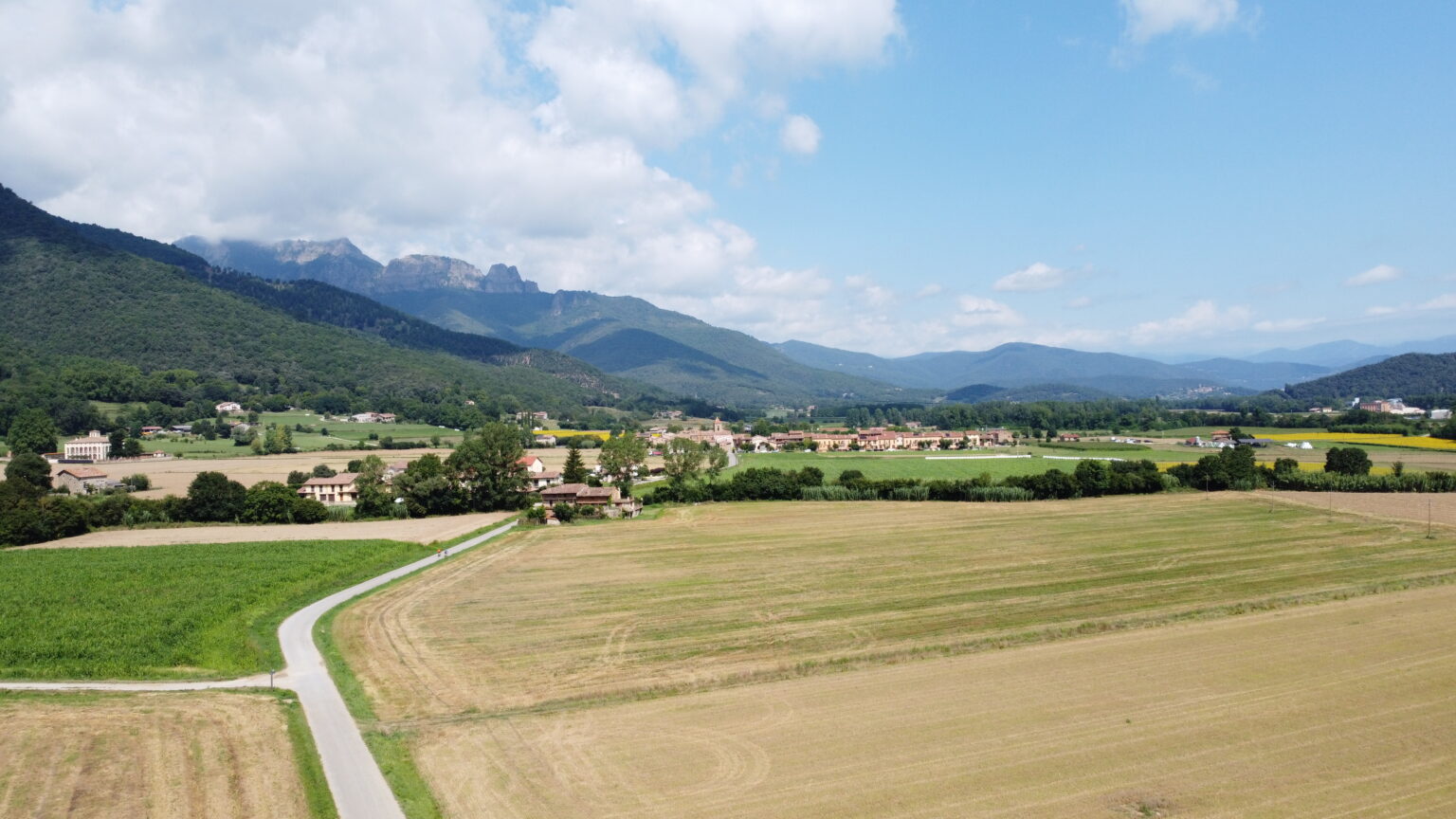 Viaducte entre camps de conreu